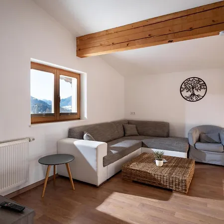 Holiday home Harry's Hittn